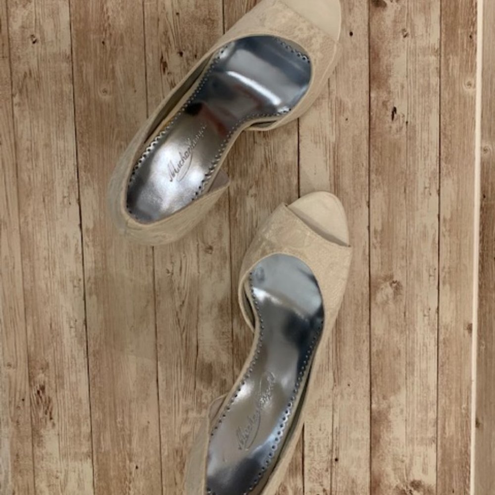 Michaelangelo Brivory Shoes Size 8